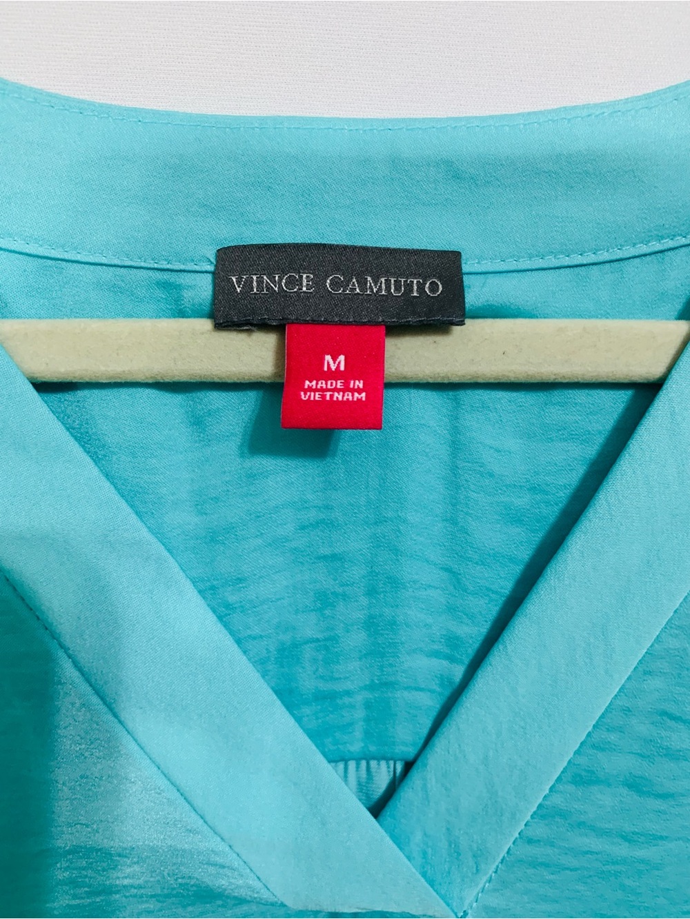 Vince Camuto Turquoise V-Neck Long Sleeve Blouse - Picture 2 of 3